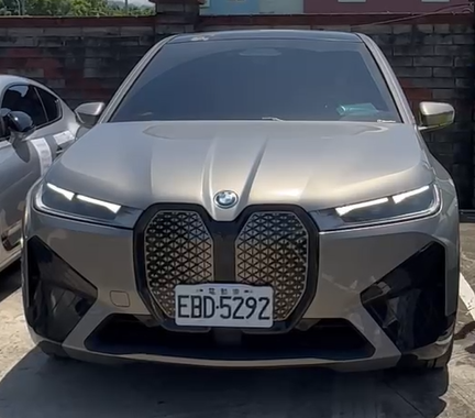 BMW IX XDRIVER50照片5