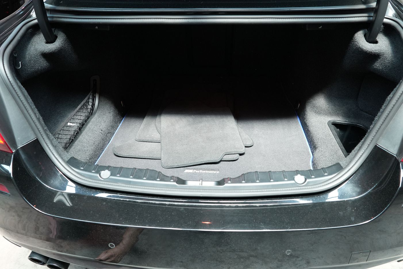 BMW 528i車輛照片5