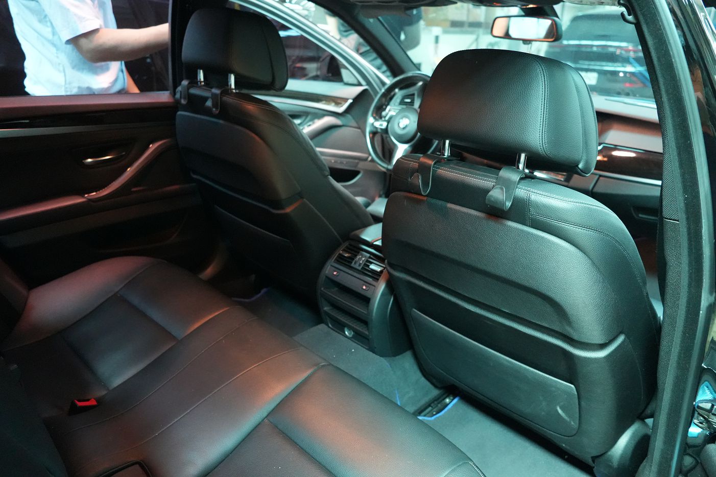 BMW 528i車輛照片6